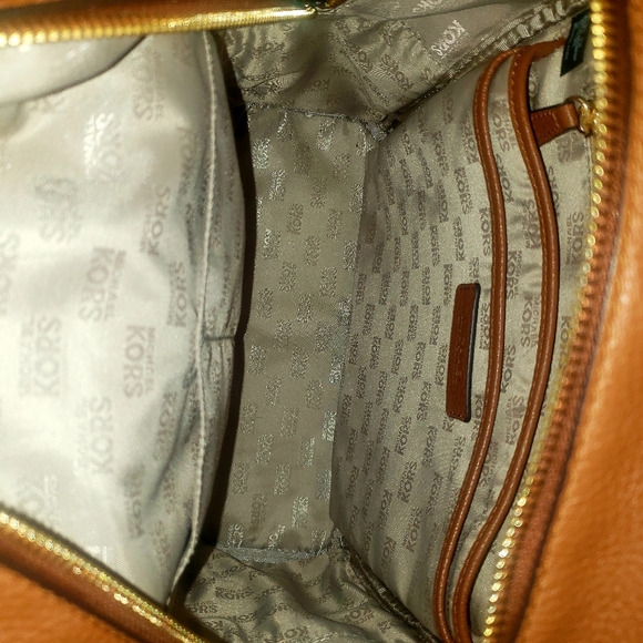 EUC Michael Kors Large Abbey Leather Backpack - Picture 5 of 11